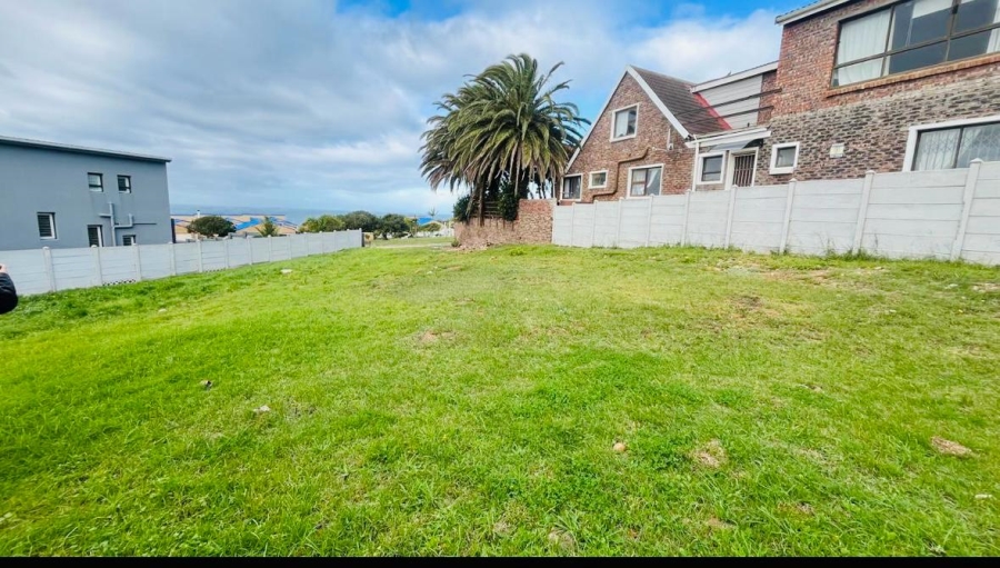 0 Bedroom Property for Sale in Wavecrest Eastern Cape